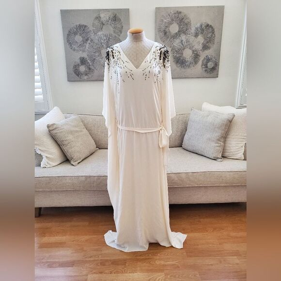 ✨ ST. JOHN ✨ Hand Beaded Poncho Gown - [Large, Ivory] - Picture 2 of 13